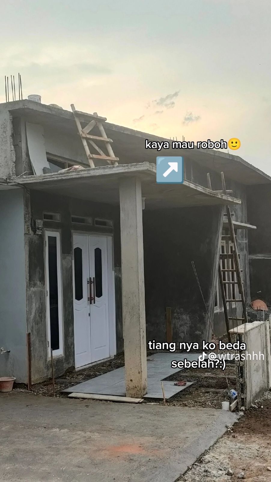 potret keanehan rumah mewah lantai dua © TikTok