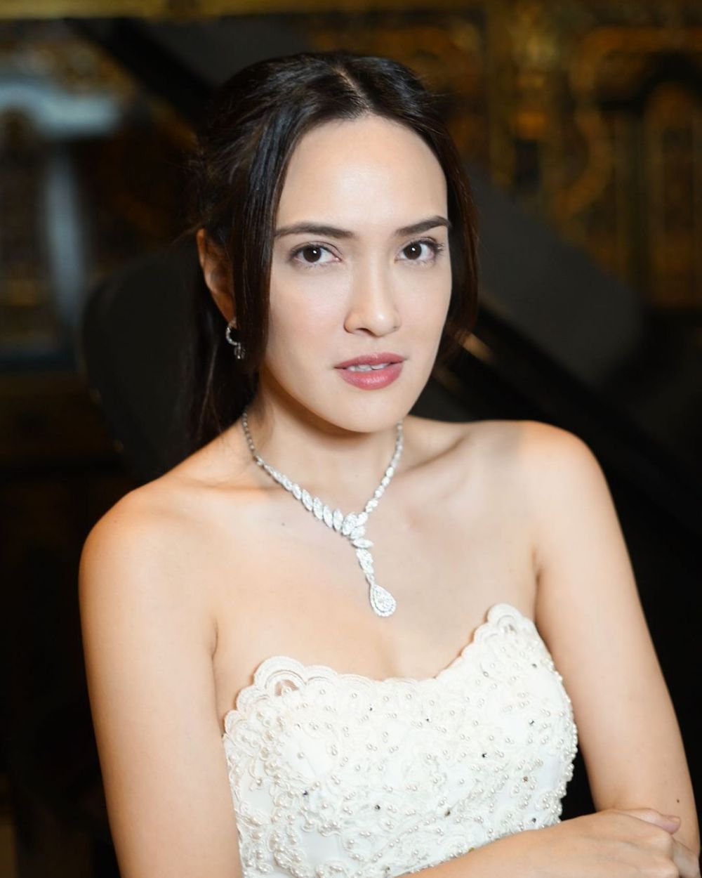 potret terbaru kekasih eross di video klip © berbagai sumber potret terbaru kekasih eross di video klip © berbagai sumber