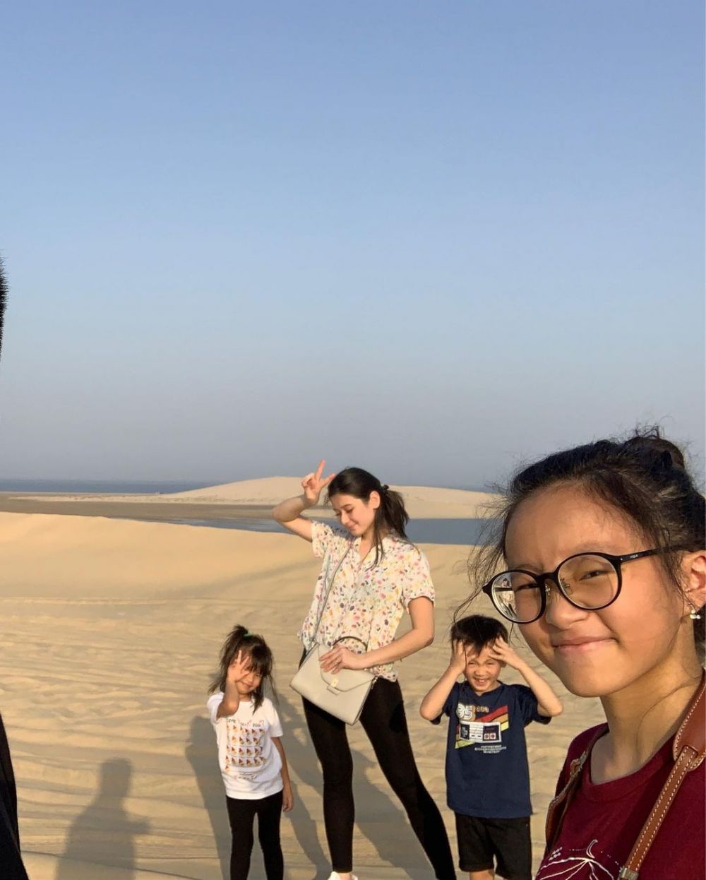 iris wullur momong anak © Instagram