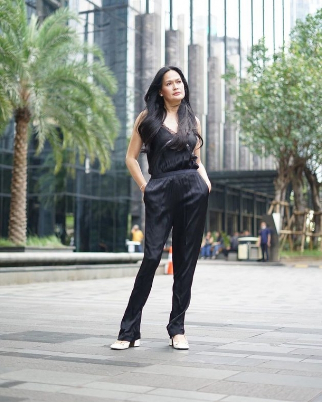 pesona seleb awet muda sudah jadi nenek © instagram