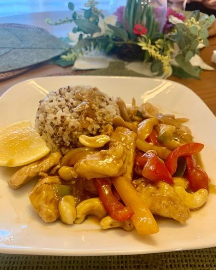 10 Kreasi masakan Shirley Malinton pemeran polwan di Warkop DKI, praktis dan lezat