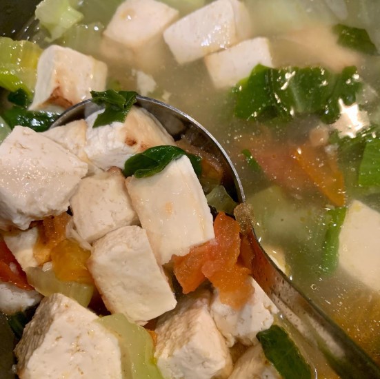 10 Kreasi masakan Shirley Malinton pemeran polwan di Warkop DKI, praktis dan lezat