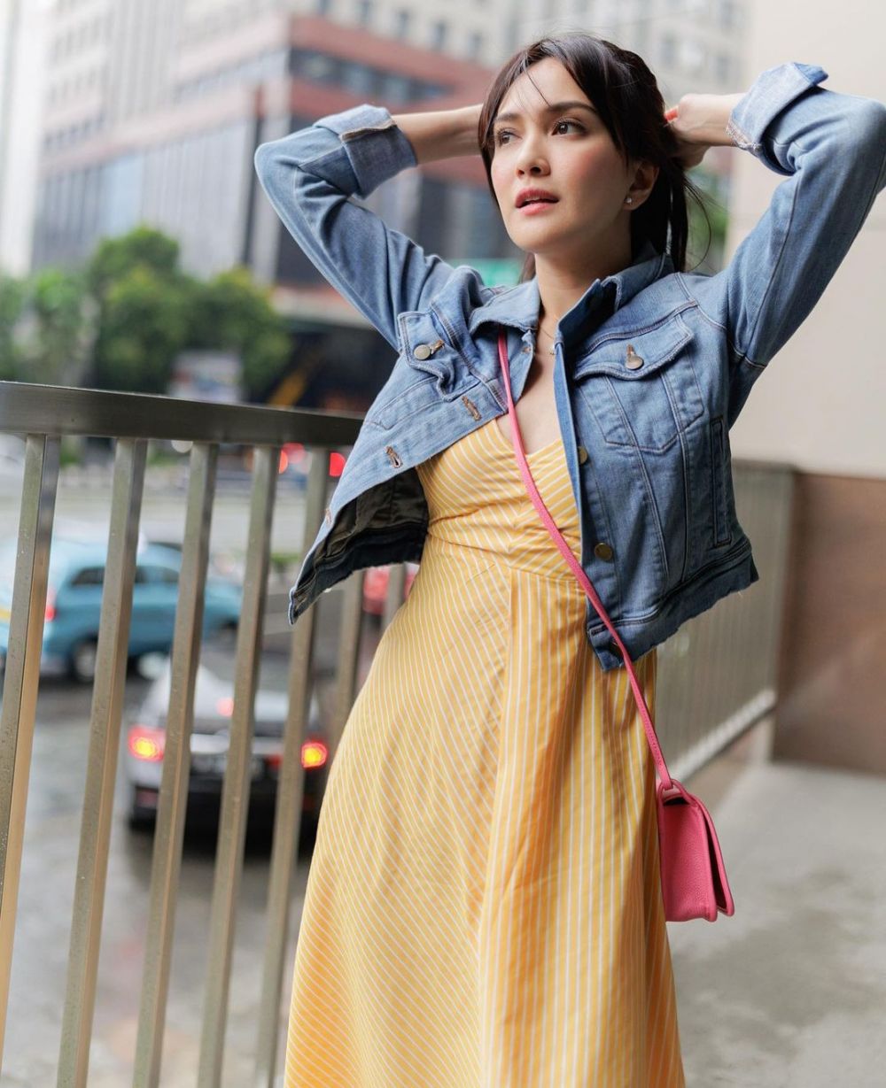 Model video klip Itu Aku Sheila On 7 © 2023 brilio.net Model video klip Itu Aku Sheila On 7 © 2023 brilio.net