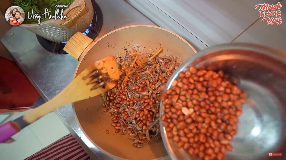 11 Masakan lauk sehari-hari Ussy Sulistiawaty ini enak, bumbunya nggak ribet, dan antibosan