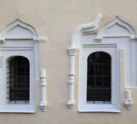 penampakan bangunan nggak simetris ini bikin geregetan Berbagai sumber penampakan bangunan nggak simetris ini bikin geregetan Berbagai sumber