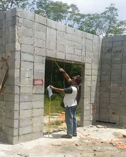 penampakan bangunan nggak simetris ini bikin geregetan Berbagai sumber