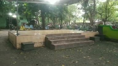 Wanita ini pamer review rumah tengah makam Berbagai sumber