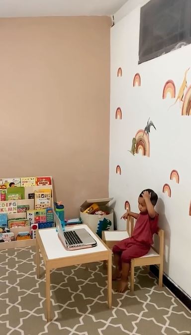 Makeover ruangan nggak terpakai jadi kamar anak TikTok Makeover ruangan nggak terpakai jadi kamar anak TikTok