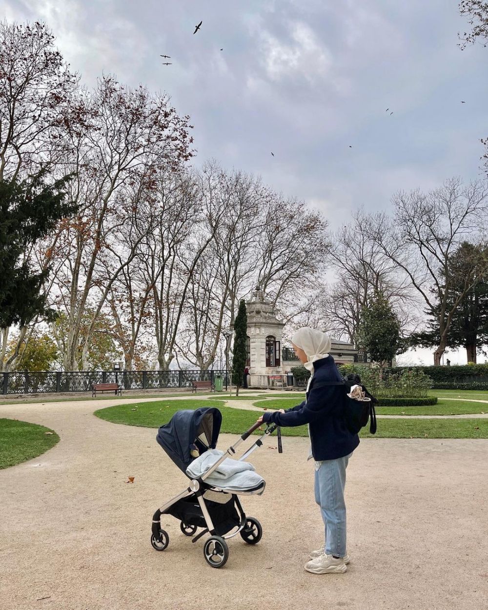 penampilan adik gita savitri yang baru jadi ibu © berbagai sumber