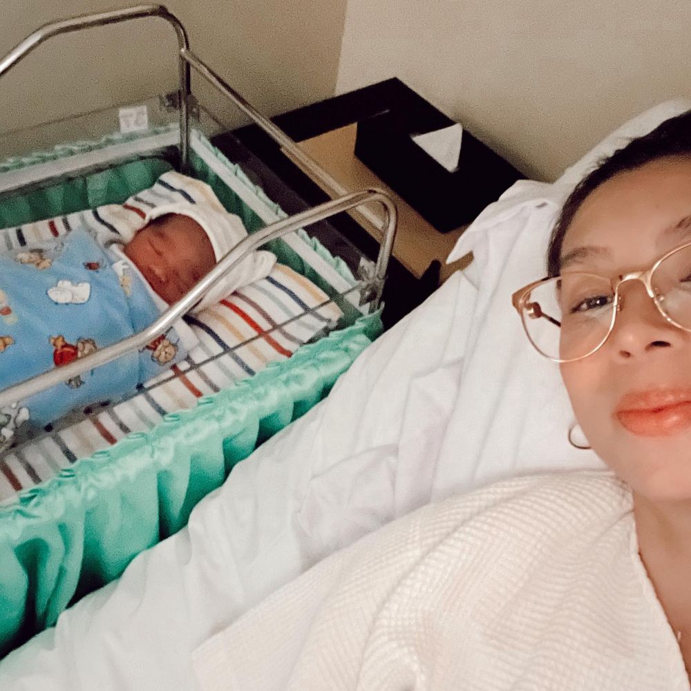 7 Momen Jennifer Bachdim melahirkan anak ke-4, perjuangan lahirkan bayi 3,6 kg tuai decak kagum