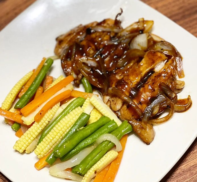 11 Menu olahan ayam buatan Devi Permatasari ini lezat, bak hidangan restoran