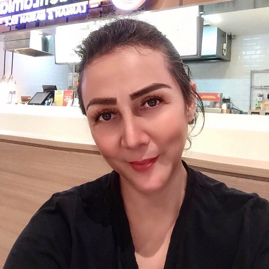 potret guru senam di warkop dki © berbagai sumber