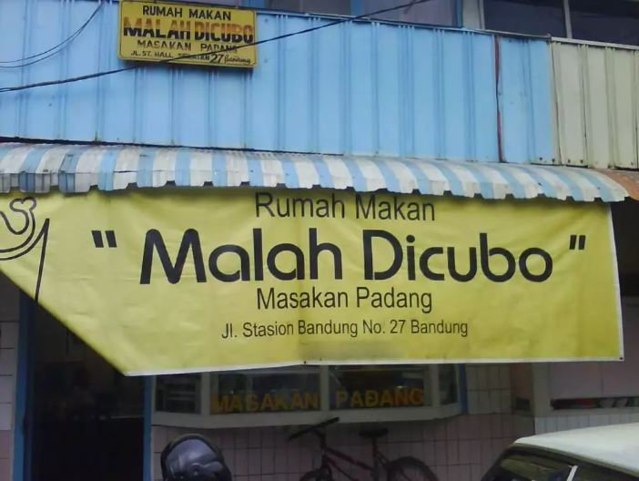 nama nyeleneh rumah makan padang © Berbagai sumber nama nyeleneh rumah makan padang © Berbagai sumber