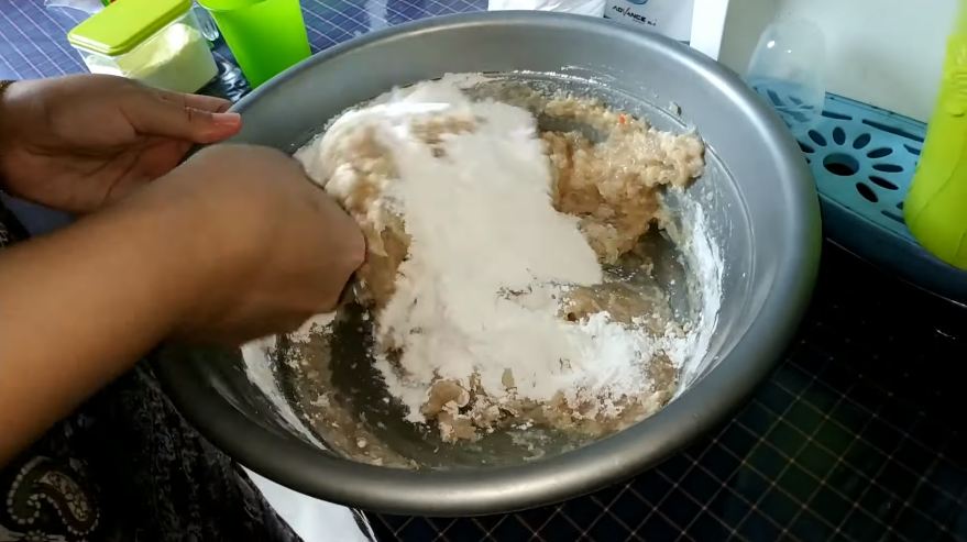 Cara praktis bikin adonan tekwan jadi keriting, tangan tidak kotor dan antigagal