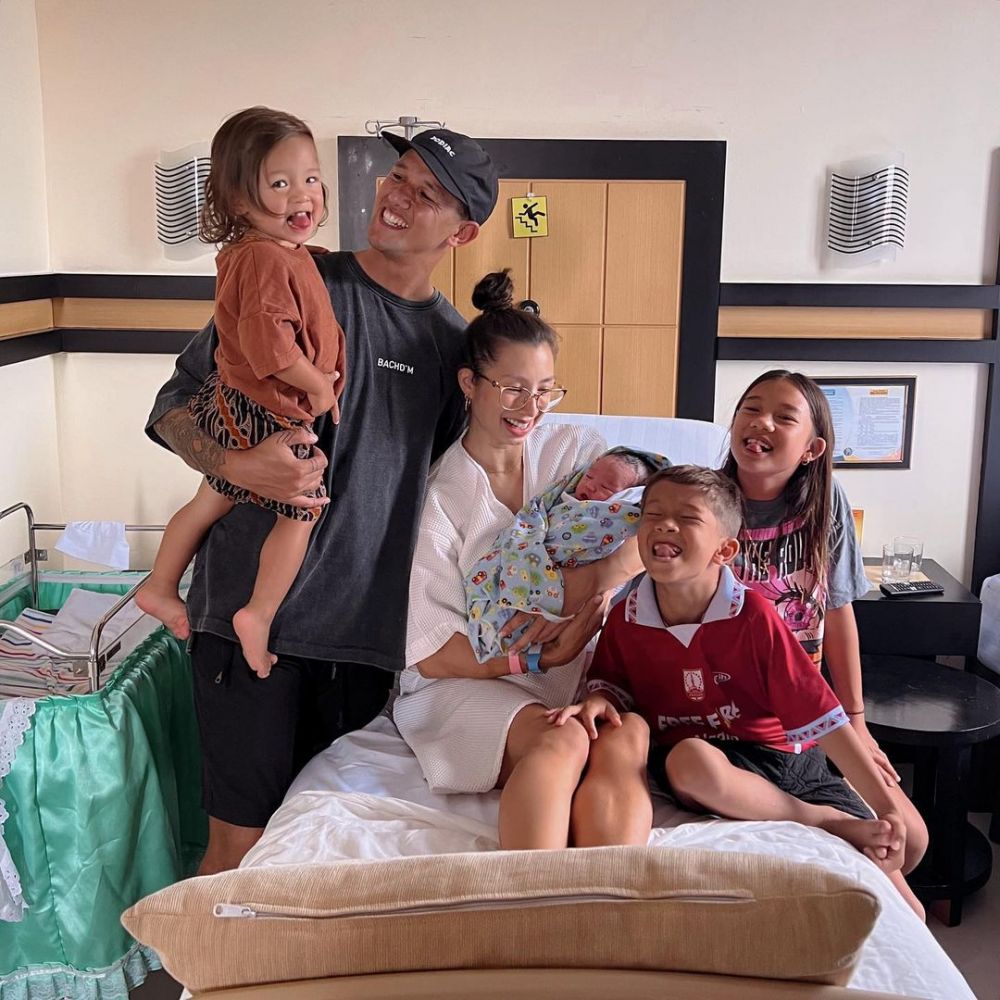  seleb melahirkan bayi besar berbagai sumber