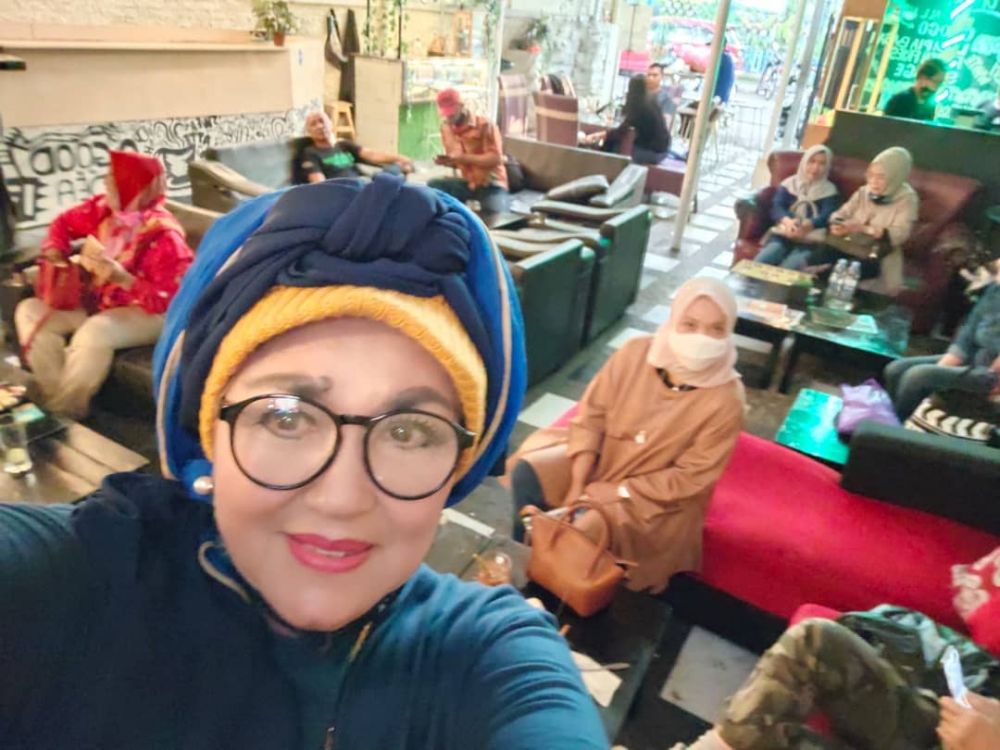 Pacar Kasino di film Warkop DKI IQ Jongkok kini jadi Ketum Parfi © 2023 brilio.net Pacar Kasino di film Warkop DKI IQ Jongkok kini jadi Ketum Parfi © 2023 brilio.net