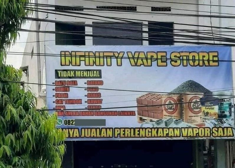 Potret lucu orang salah desain spanduk © 2023 brilio.net  Potret lucu orang salah desain spanduk © 2023 brilio.net