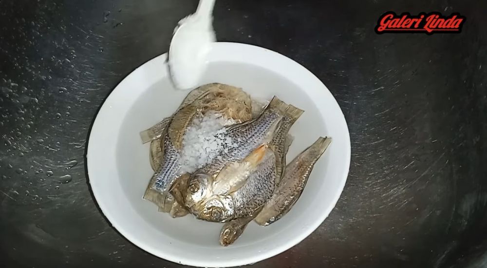 Cara mengolah ikan asin kering agar bebas pengawet formalin dan lebih aman dikonsumsi