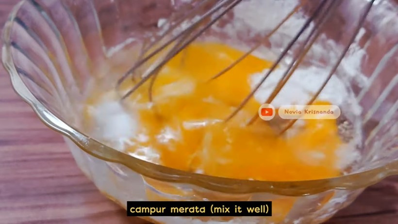 Trik antigagal bikin telur dadar khas lauk nasi kuning agar tipis dan antihambar