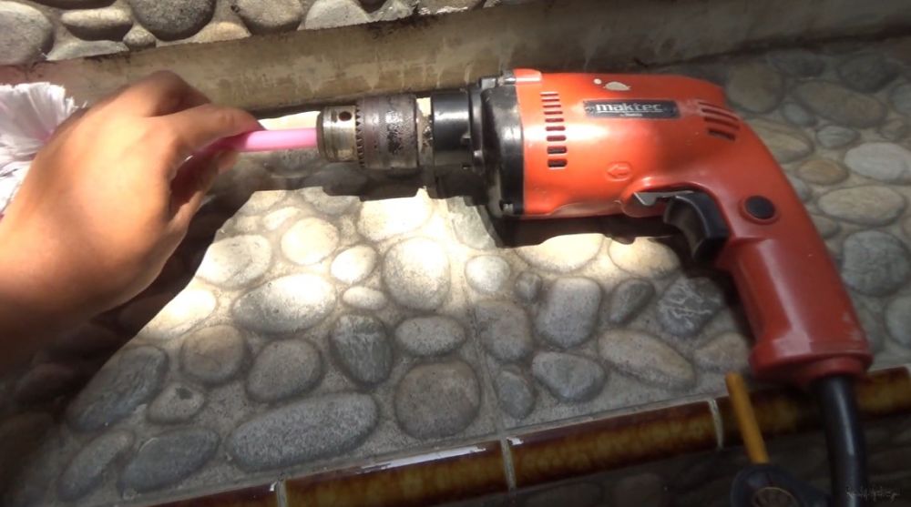 Trik membersihkan tanah pada kulit kacang, lebih cepat dan bersih