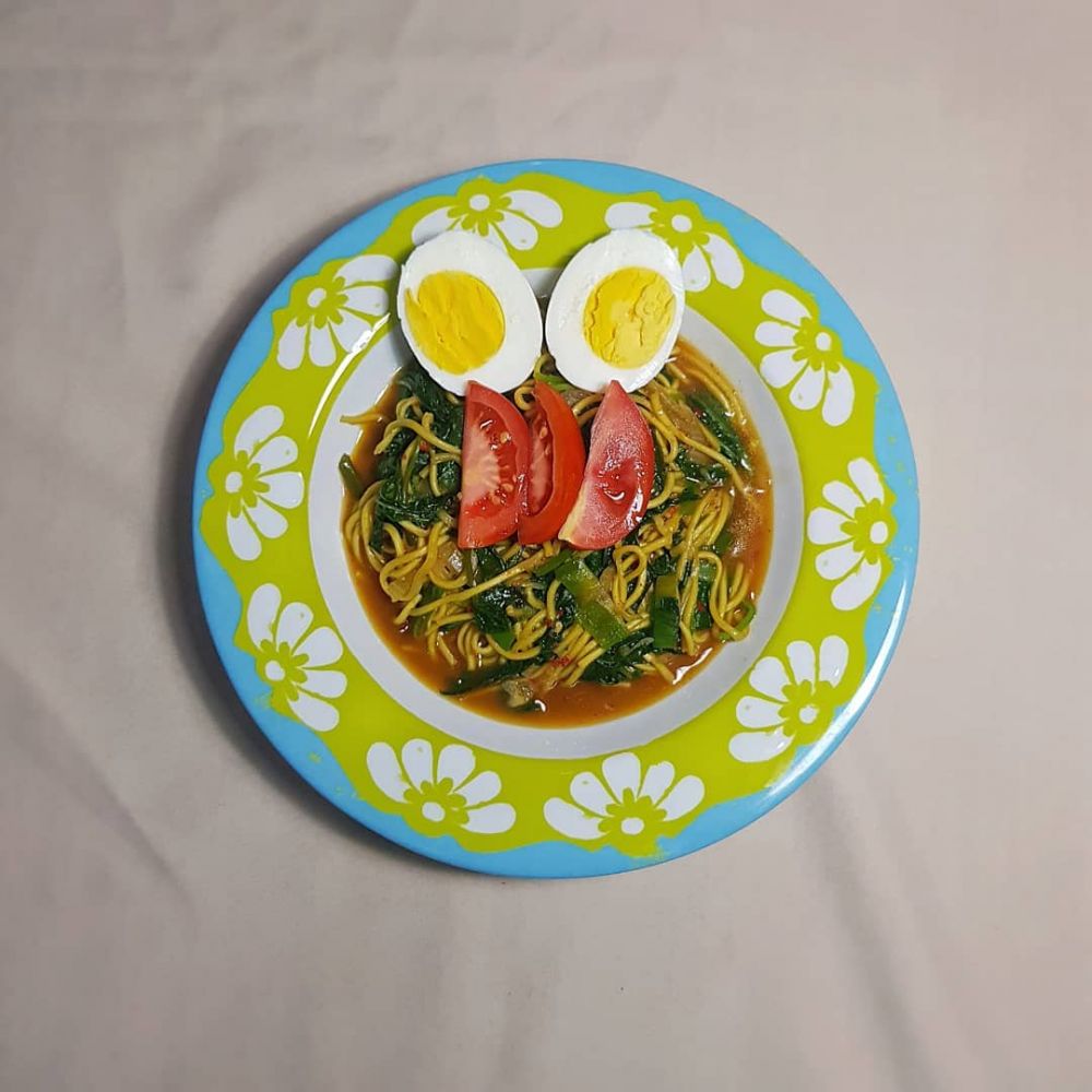 11 Resep olahan mi instan kuah kekinian, enak, unik, dan menggugah selera