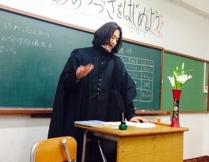 tingkah lucu guru waktu ngajar © 2023 brilio.net