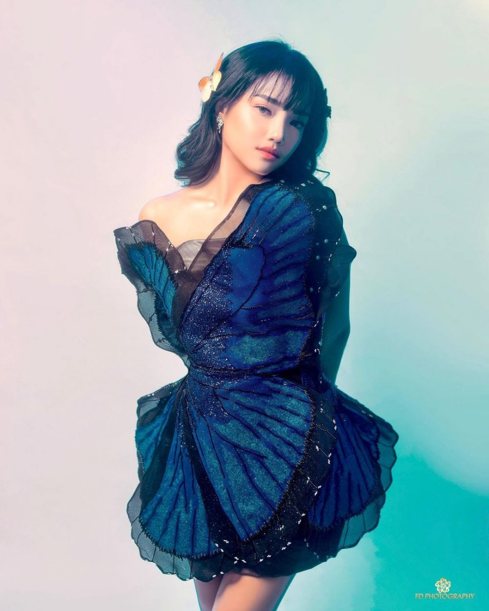 11 Gaya pemotretan Fuji dengan beragam tema, bak lukisan hidup saat jadi peri Tinkerbell