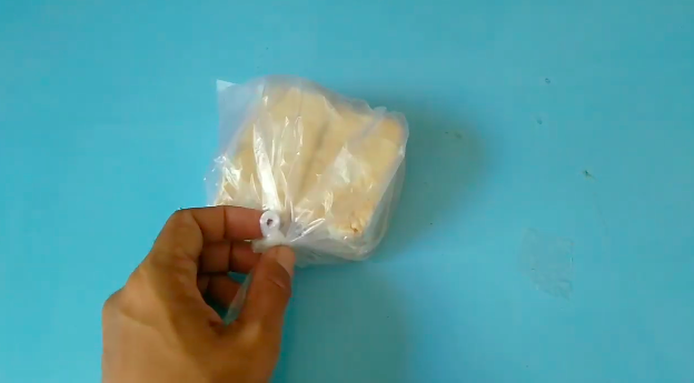 Tanpa bahan tambahan, ini cara menyimpan tempe tumpuk agar awet selama 1 minggu