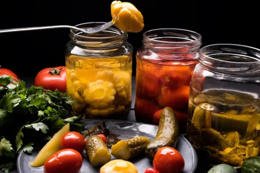 10 Manfaat kesehatan yang bisa kamu dapat dengan mengonsumsi makanan fermentasi, wajib dicoba nih