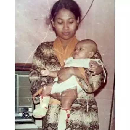 ibu penyanyi saat muda © berbagai sumber