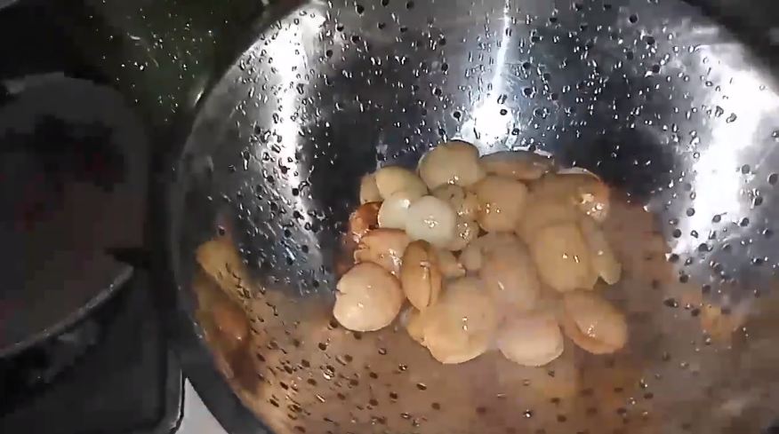 Tanpa bahan tambahan, ini cara menyimpan jengkol biar awet sampai 1 tahun