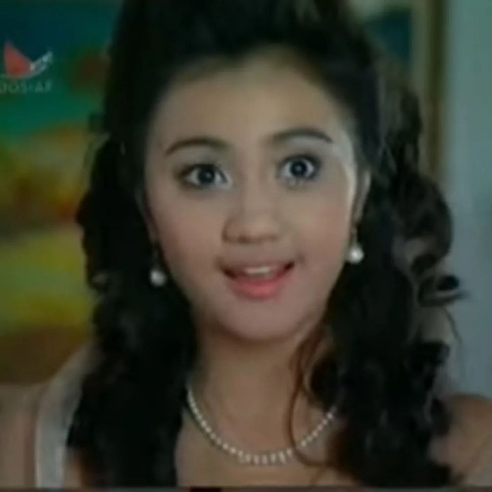 transformasi pemeran nyi wisa merah di angling dharma © berbagai sumber transformasi pemeran nyi wisa merah di angling dharma © berbagai sumber