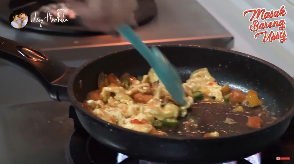 10 Masakan serba telur ala Ussy Sulistiawaty, enak dan praktis khas rumahan