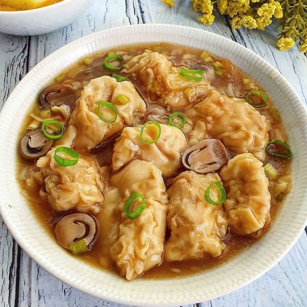 13 Resep olahan kulit pangsit basah pedas, enak, gurih, dan mudah dibuat