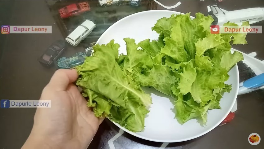 Simpel tanpa kulkas, ini cara menyimpan selada agar awet sampai berminggu-minggu