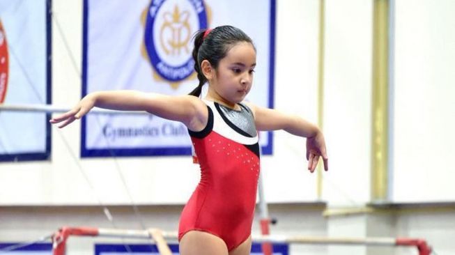 mikhayla anak nia ramadhani gayanya stylish © berbagai sumber mikhayla anak nia ramadhani gayanya stylish © berbagai sumber