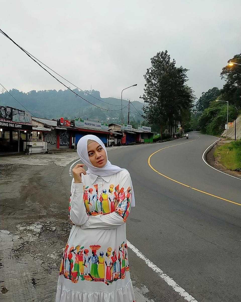 Pemeran Ni Sandang di Angling Dharma © berbagai sumber