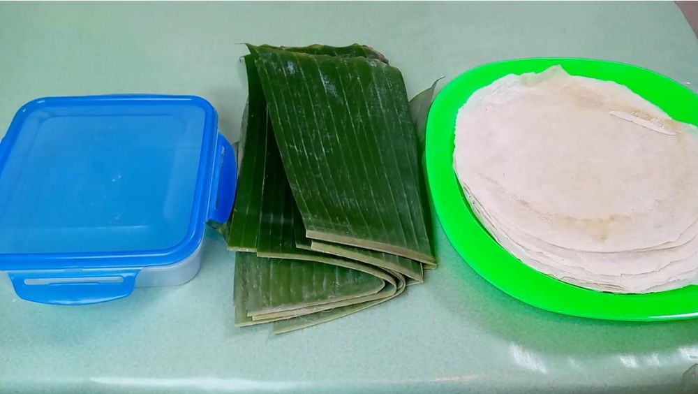 Bukan pakai tisu, ini trik menyimpan kulit lumpia agar elastis dan tak mudah berjamur