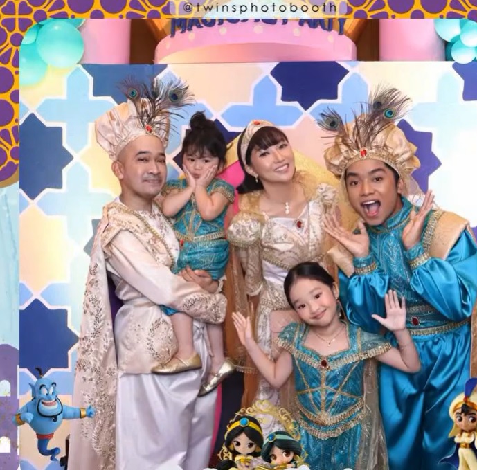  seleb pakai kostum unik di ultah anak © berbagai sumber