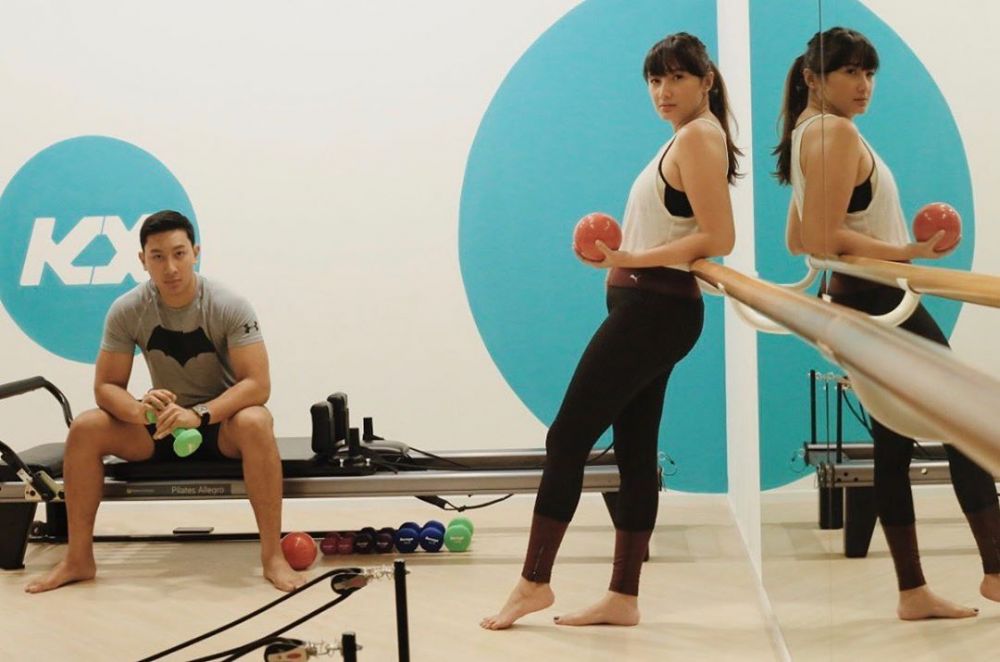 potret kompak Tata Cahyani dan Darma © Instagram