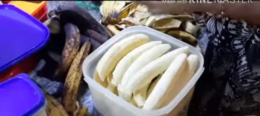 Cara menyimpan pisang yang sudah dikupas agar awet dan tidak busuk hingga 3 minggu