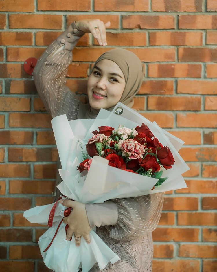 Ratu Annisa Sekar Arum Angling Dharma © berbagai sumber