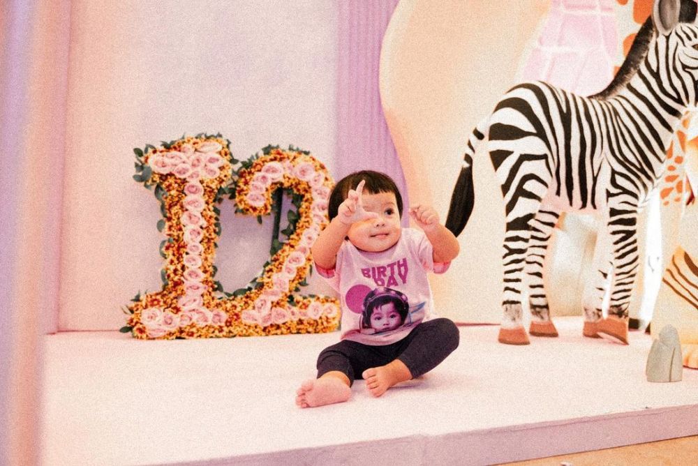 ulang tahun ameena pertama © Instagram/@aurelie.hermansyah ulang tahun ameena pertama © Instagram/@aurelie.hermansyah