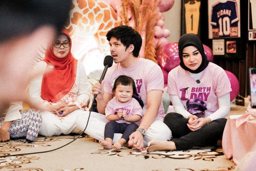 ulang tahun ameena pertama © Instagram/@aurelie.hermansyah ulang tahun ameena pertama © Instagram/@aurelie.hermansyah