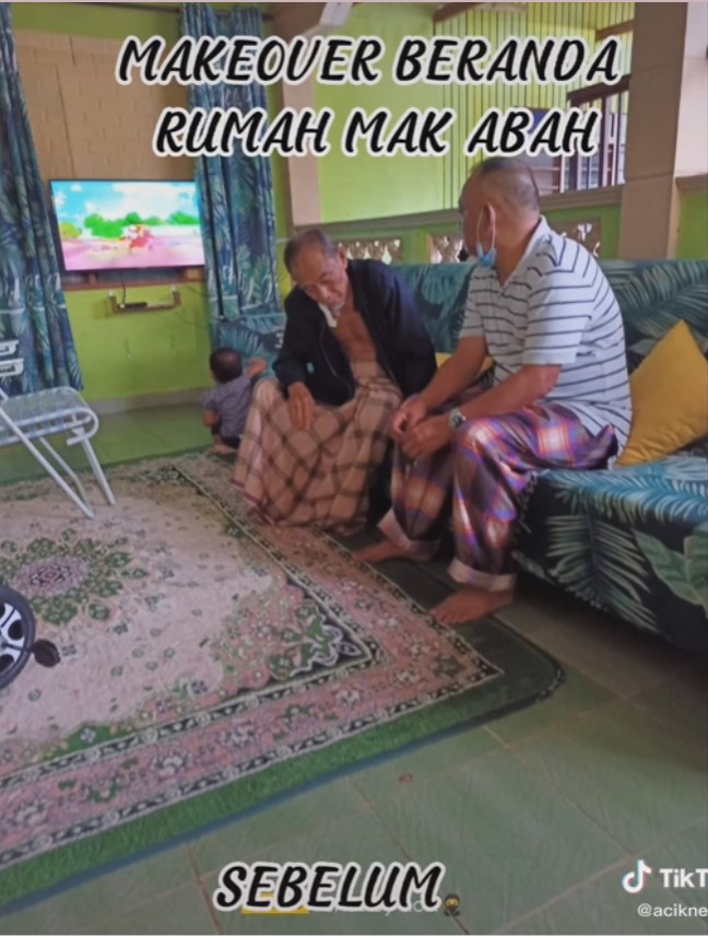 makeover beranda rumah emak abah © TikTok/@acikneenja makeover beranda rumah emak abah © TikTok/@acikneenja