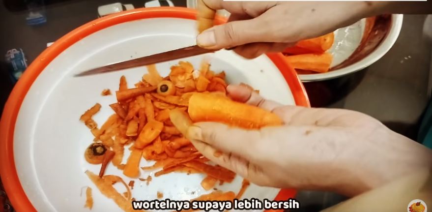 Tanpa direndam air, ini cara menyimpan wortel yang sudah dipotong agar awet hingga berbulan-bulan
