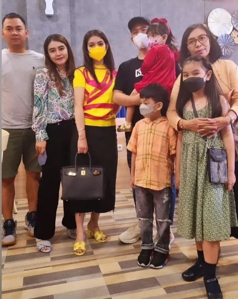 La Lembah lengket dengan Gibran © berbagai sumber