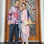 menantu presiden pakai kebaya berbagai sumber