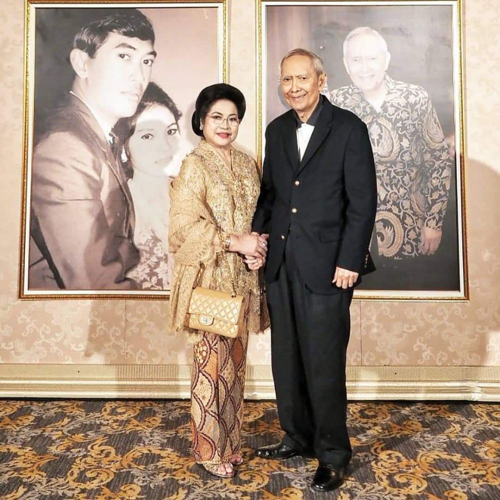 menantu presiden pakai kebaya berbagai sumber