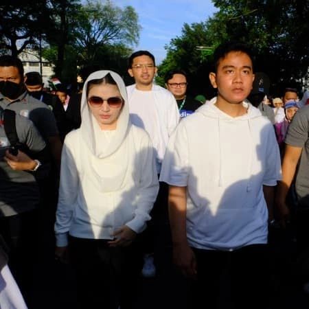 Gaya Selvi Ananda konsisten anggun © 2023 brilio.net